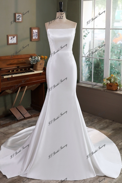 Simple Mikado Mermaid Bridal Dress With Detached Tie