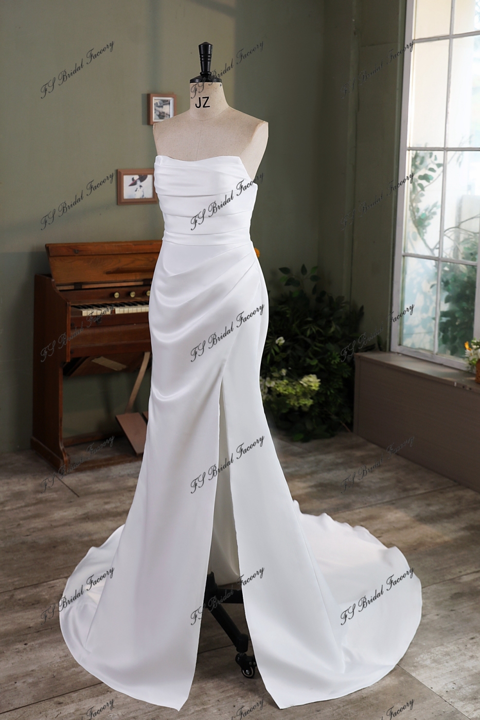 Slit Mermaid Pleat Satin Wedding Gowns