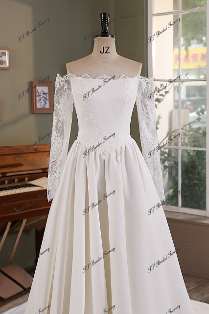 A Silhouette Lace Satin Bridal Gown With V Waist