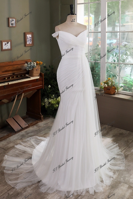 Soft Tulle Pleat Mermaid Wedding Gowns