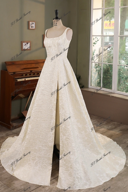 Champagne Jacquard Satin Square Wedding Gown With Pleat Slit Skirt