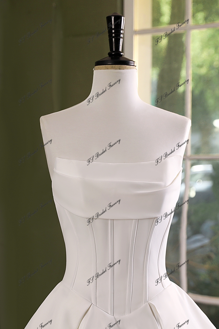 Simple V Waist Soft Satin Wedding Gown With Pleat Bodice