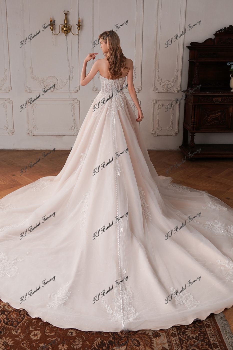 Romantic Beading Lace A-Line Wedding Dress With Detached Sleeve