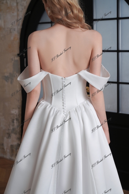 V Waist Satin A-Line Gown With Detached Sleeve