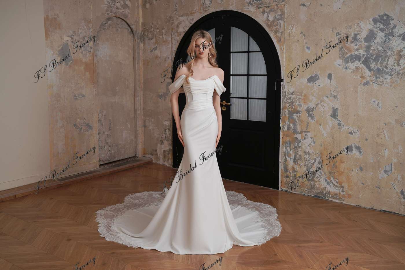 Long Mermaid Crepe Lace Train Wedding Dress With Detached Sleeve