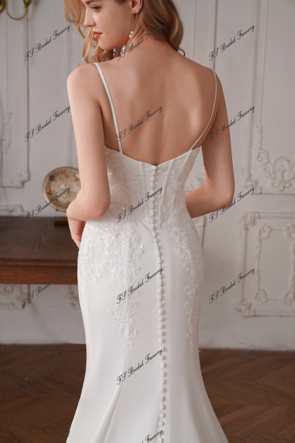 Sweetheart Neckline Long Mermaid Crepe Lace Train Wedding Dress