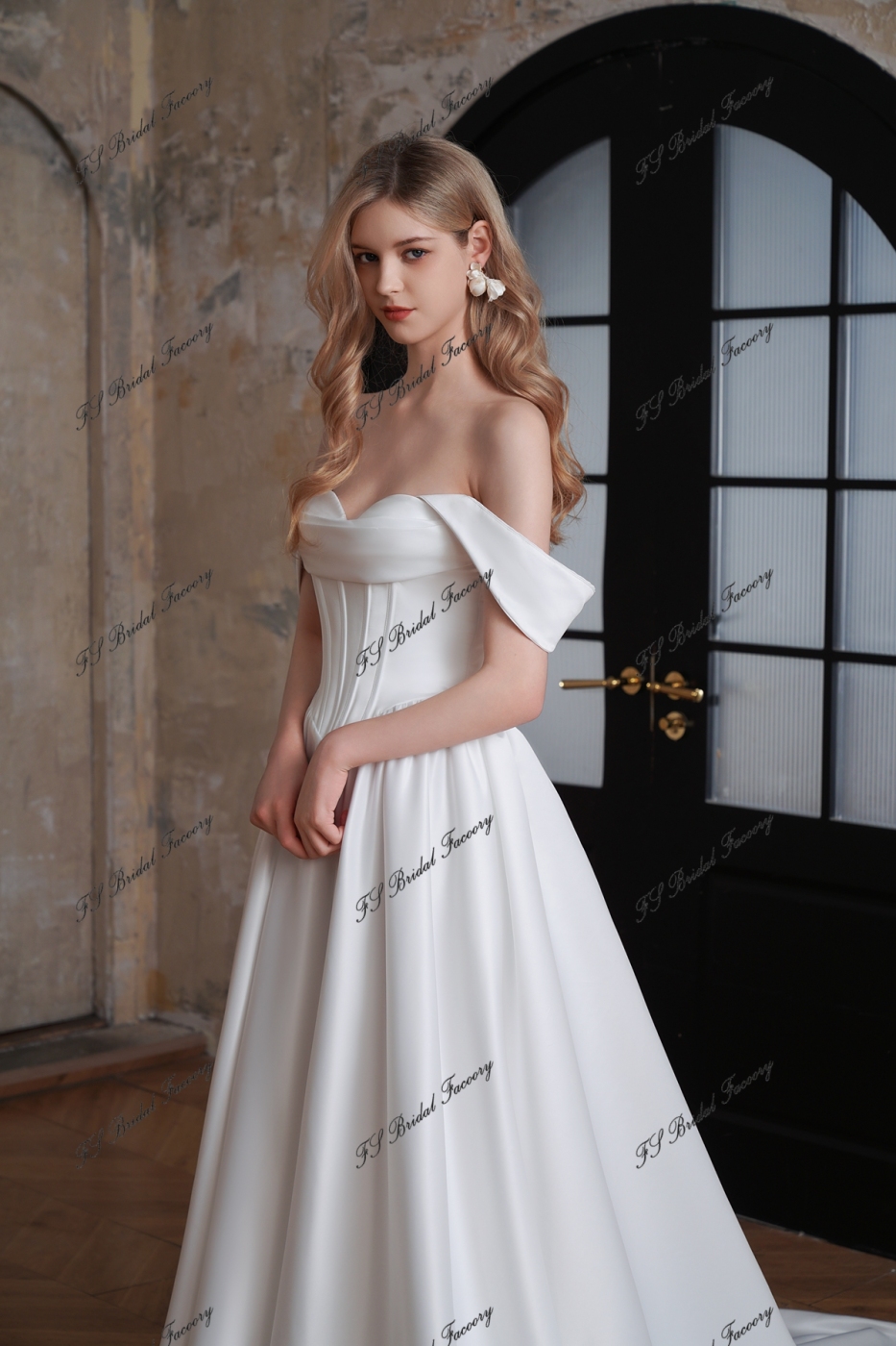 V Waist Satin A-Line Gown With Detached Sleeve