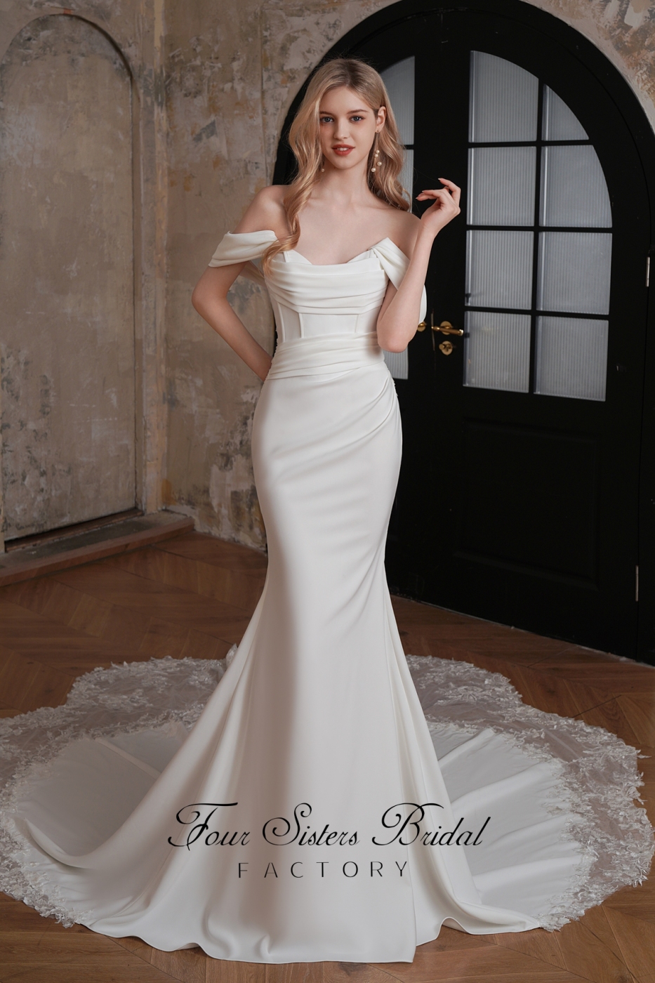 Long Mermaid Crepe Lace Train Wedding Dress With Detached Sleeve