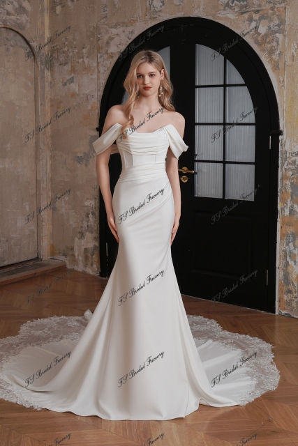 Long Mermaid Crepe Lace Train Wedding Dress With Detached Sleeve