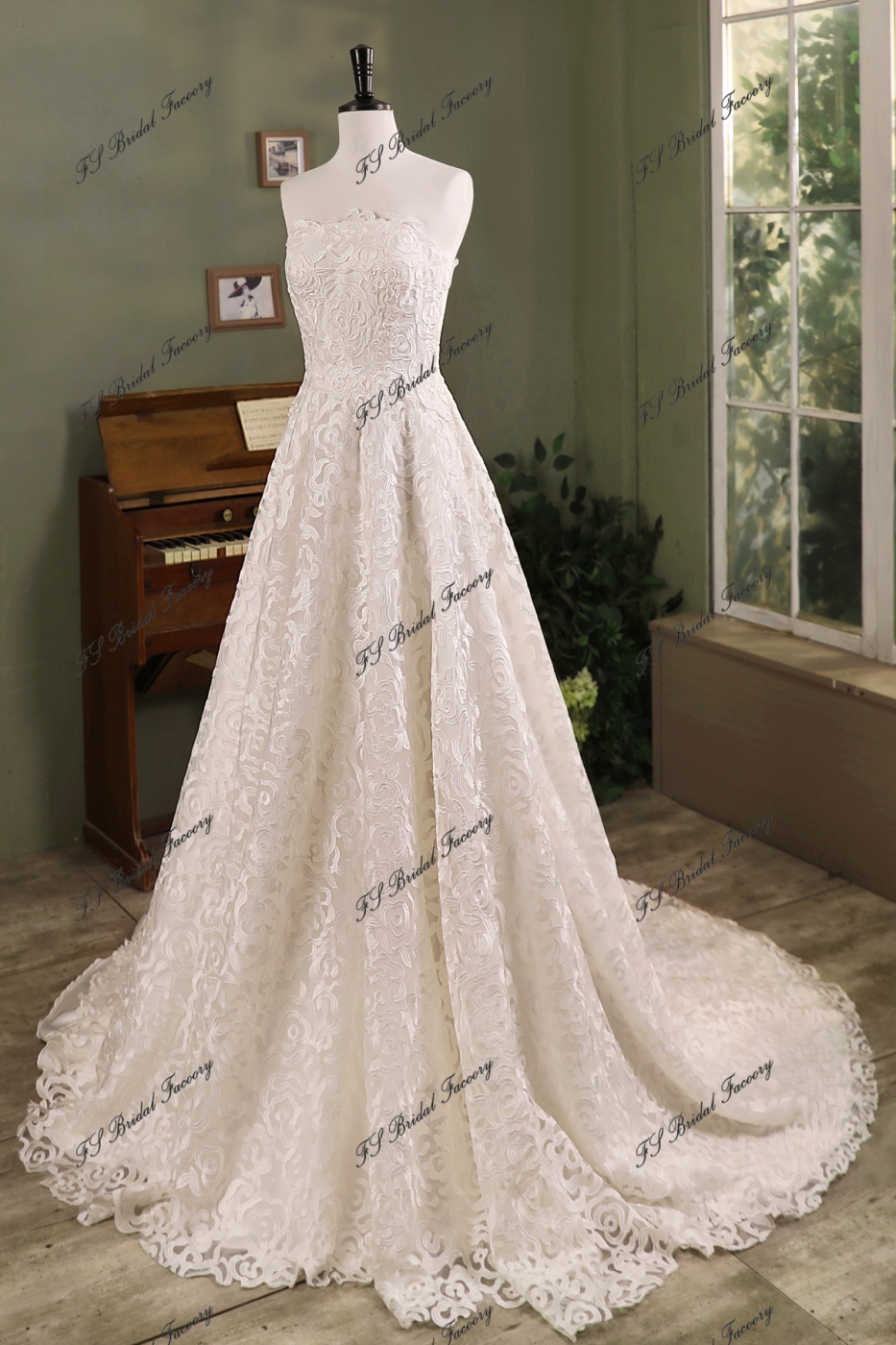 Simple Satin Ball Gown  Pleat Skirt Wedding Dress