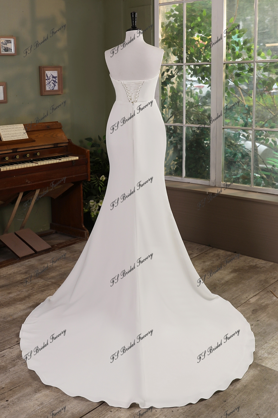 Cat Neckline Mermaid Crepe Wedding Gown With Slit