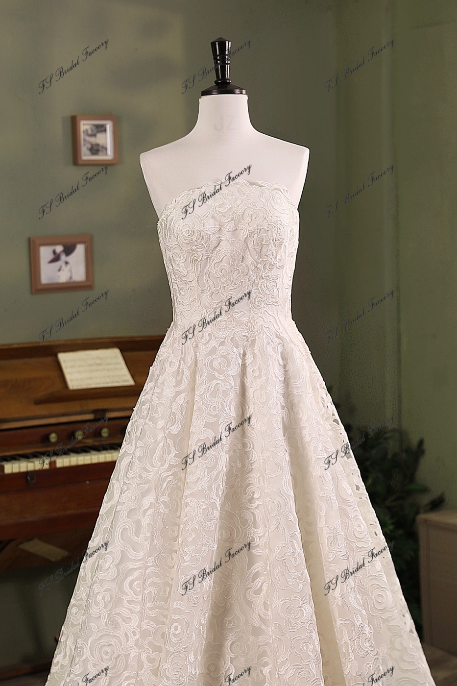 Simple Satin Ball Gown  Pleat Skirt Wedding Dress