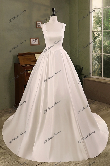 Simple Satin Ball Gown  Pleat Skirt Wedding Dress