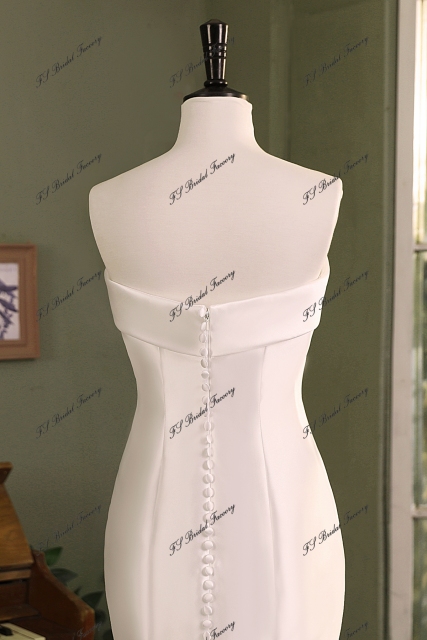 Simple  Mermaid Mikado Wedding Gown With Long Train