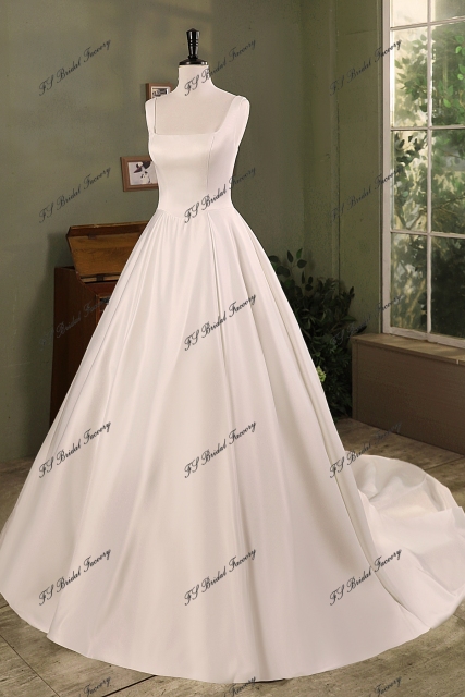 Simple Satin Ball Gown  Pleat Skirt Wedding Dress