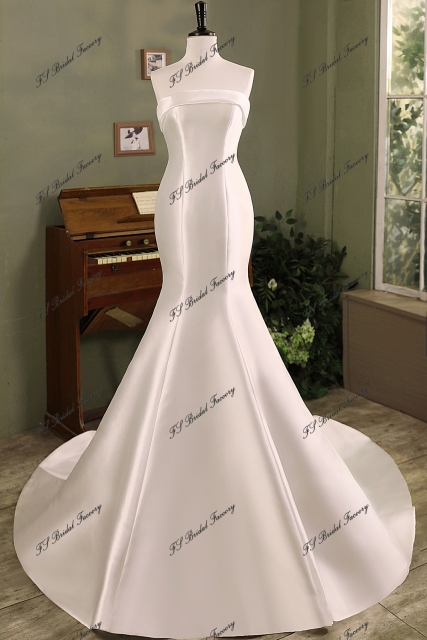 Simple  Mermaid Mikado Wedding Gown With Long Train