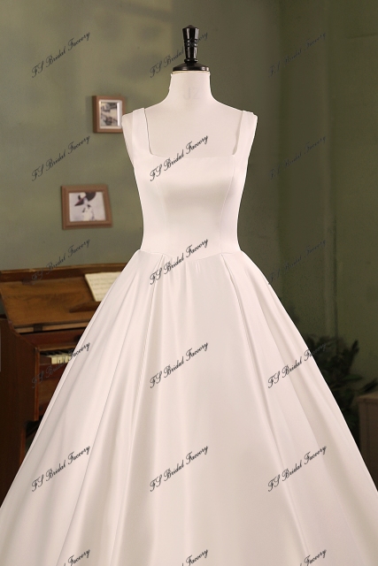 Simple Satin Ball Gown  Pleat Skirt Wedding Dress