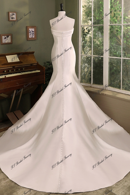 Simple  Mermaid Mikado Wedding Gown With Long Train