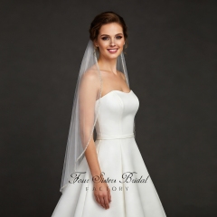 Single-tier Beaded Edge Wedding Veil