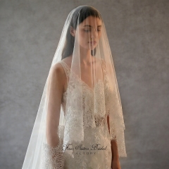 Vintage-style Lace Bridal Veils