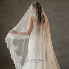 Vintage-style Lace Bridal Veils