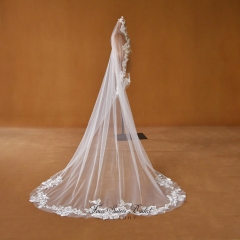 Pearl Embellished Tulle with Floral Edge Lace Floor-length Bridal Veil
