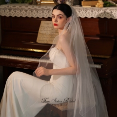 Two-tier Curly Edge Bridal Veils