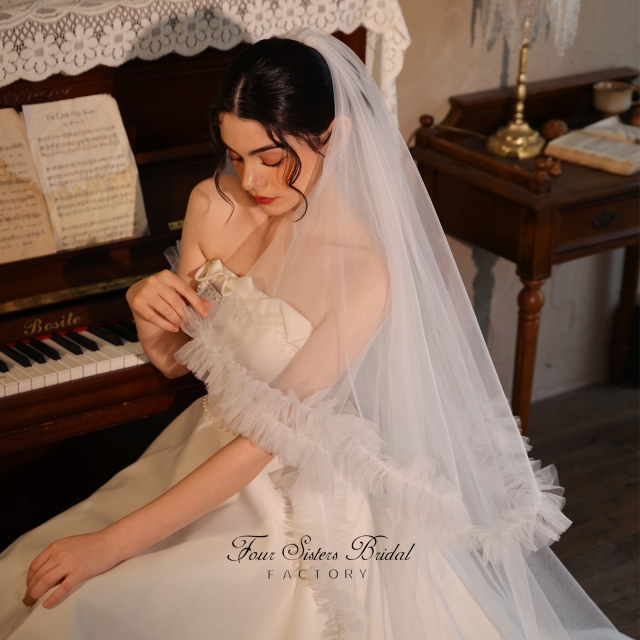 Long Length Ruffled Edge Bridal Veils