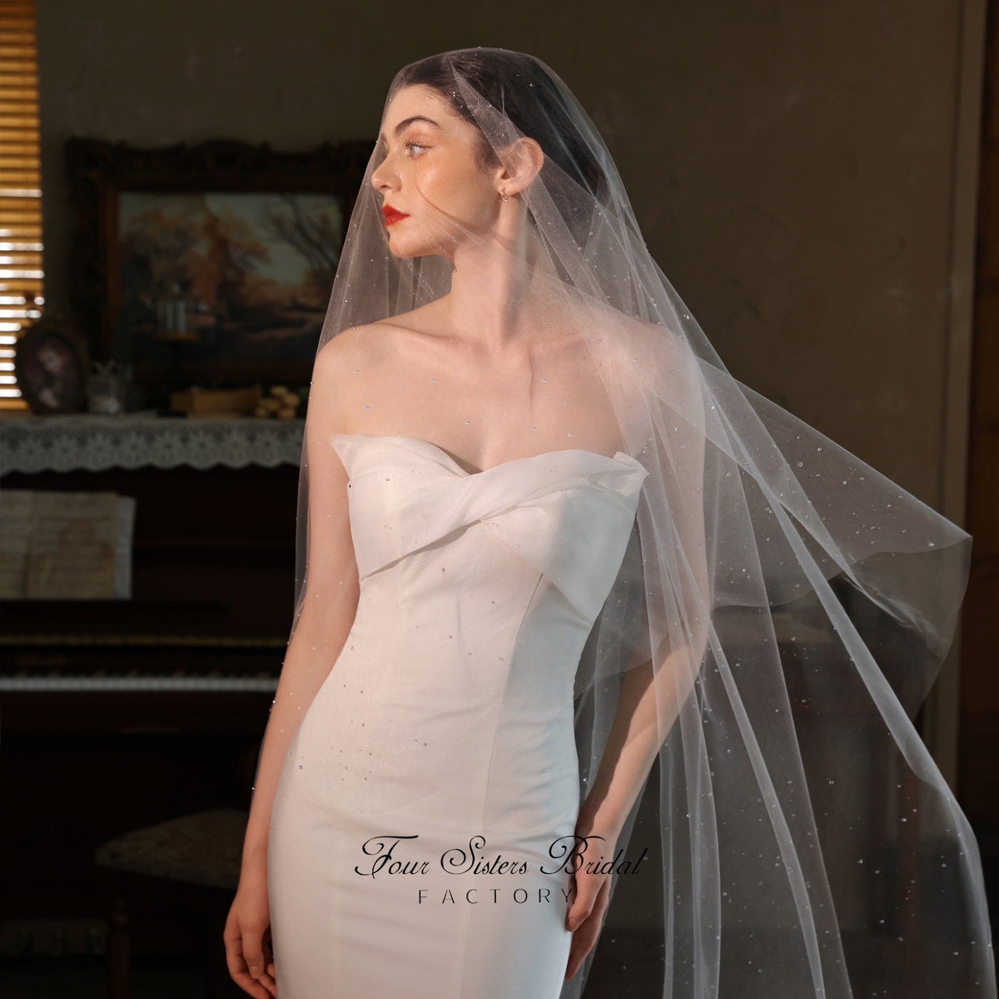 High-Clarity Beading Bridal Veils