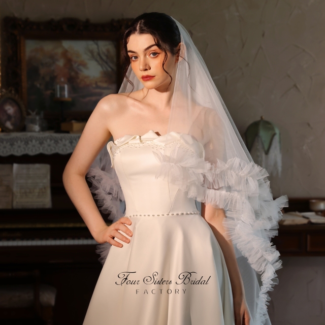 Long Length Ruffled Edge Bridal Veils