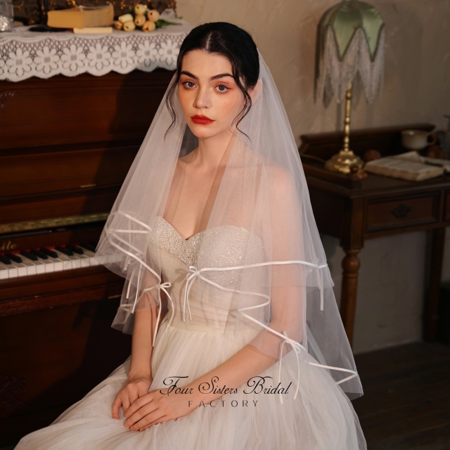 Two-tier,Bow and Ribbon Edge Bridal Veils