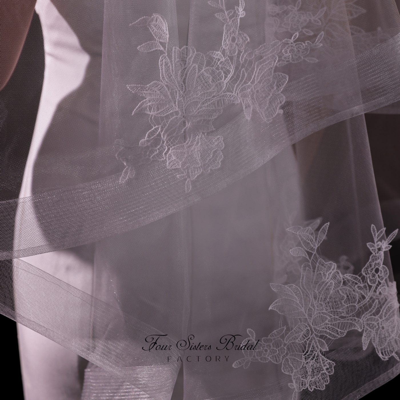 Ribbon Edge Lace Bridal Veils