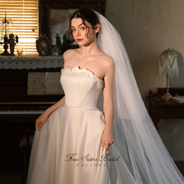 Sophisticated Lace Cathedral  Bridal Veils