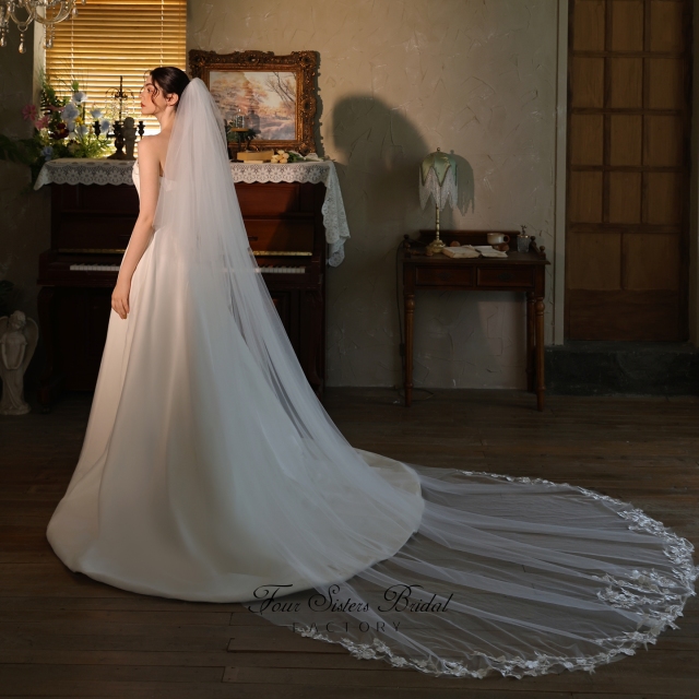 Sophisticated Lace Cathedral  Bridal Veils