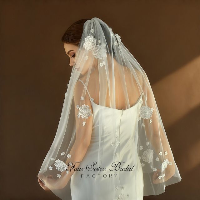 3D Flowers Pearl Veils