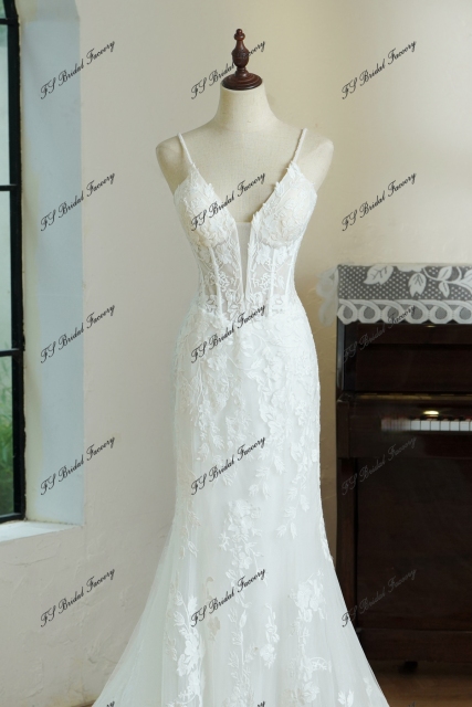 Plunging V-neckline Lace Mermaid Wedding Gown With thin pearl straps