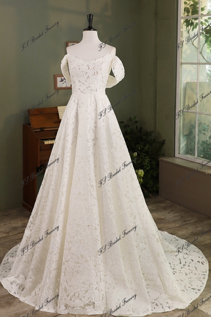 Romantic Floral Lace Off-the-Shoulder A-Line Wedding Dress
