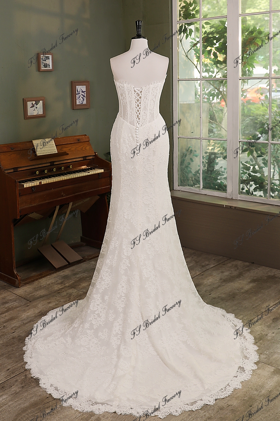 Elegant Lace Mermaid Wedding Dress