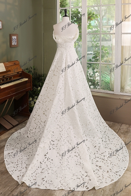 Romantic Floral Lace Off-the-Shoulder A-Line Wedding Dress