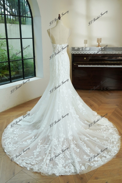 Plunging V-neckline Lace Mermaid Wedding Gown With thin pearl straps