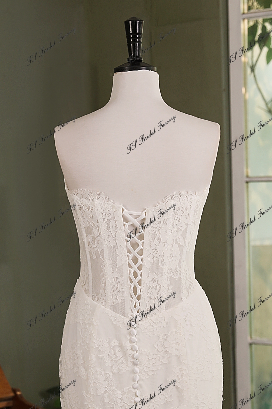 Elegant Lace Mermaid Wedding Dress