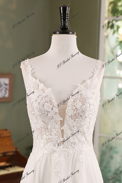 Chiffon Lace Appliqué A-line Wedding Gown