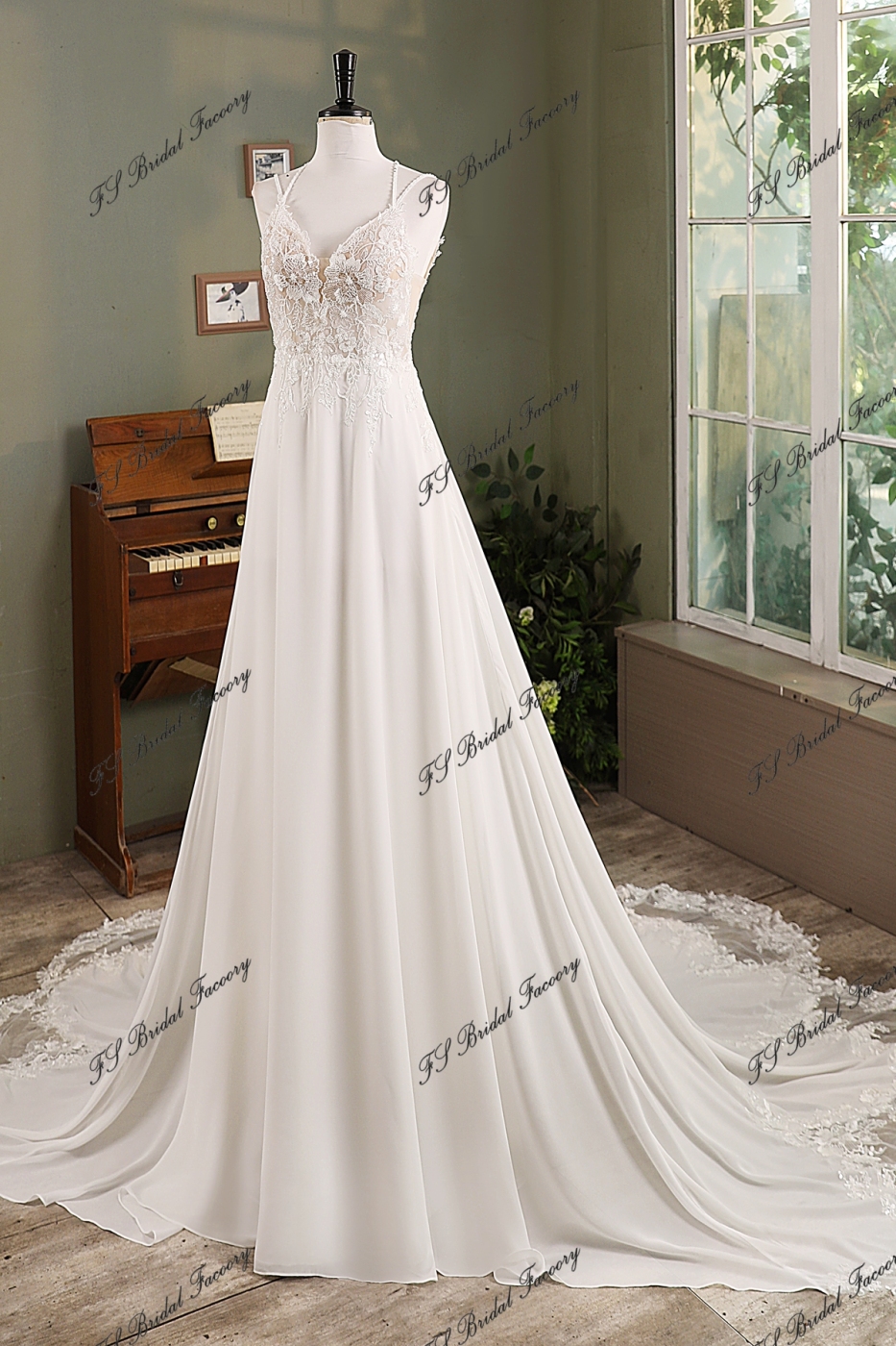 Lace Chiffon A-line Wedding Gown With Lace Appliqué Train