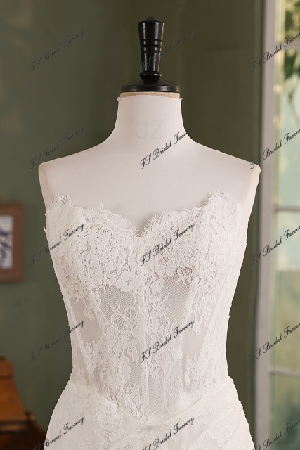 Elegant Lace Mermaid Wedding Dress