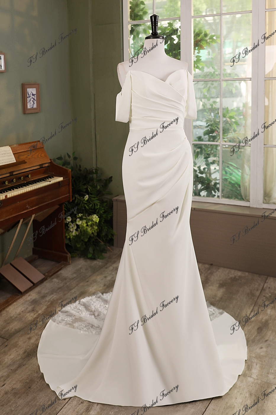 Mermaid Crepe Wedding Gown With Beading Lace Train
