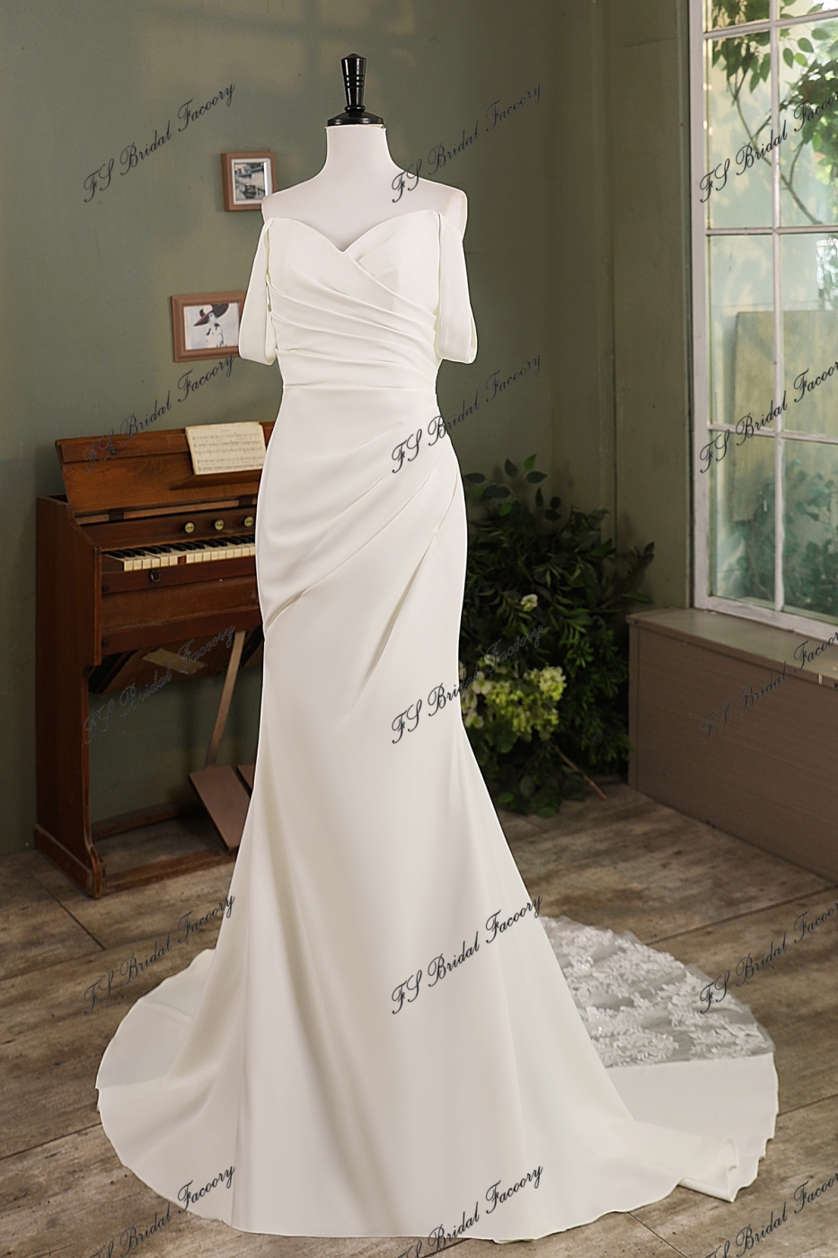 Mermaid Crepe Wedding Gown With Beading Lace Train