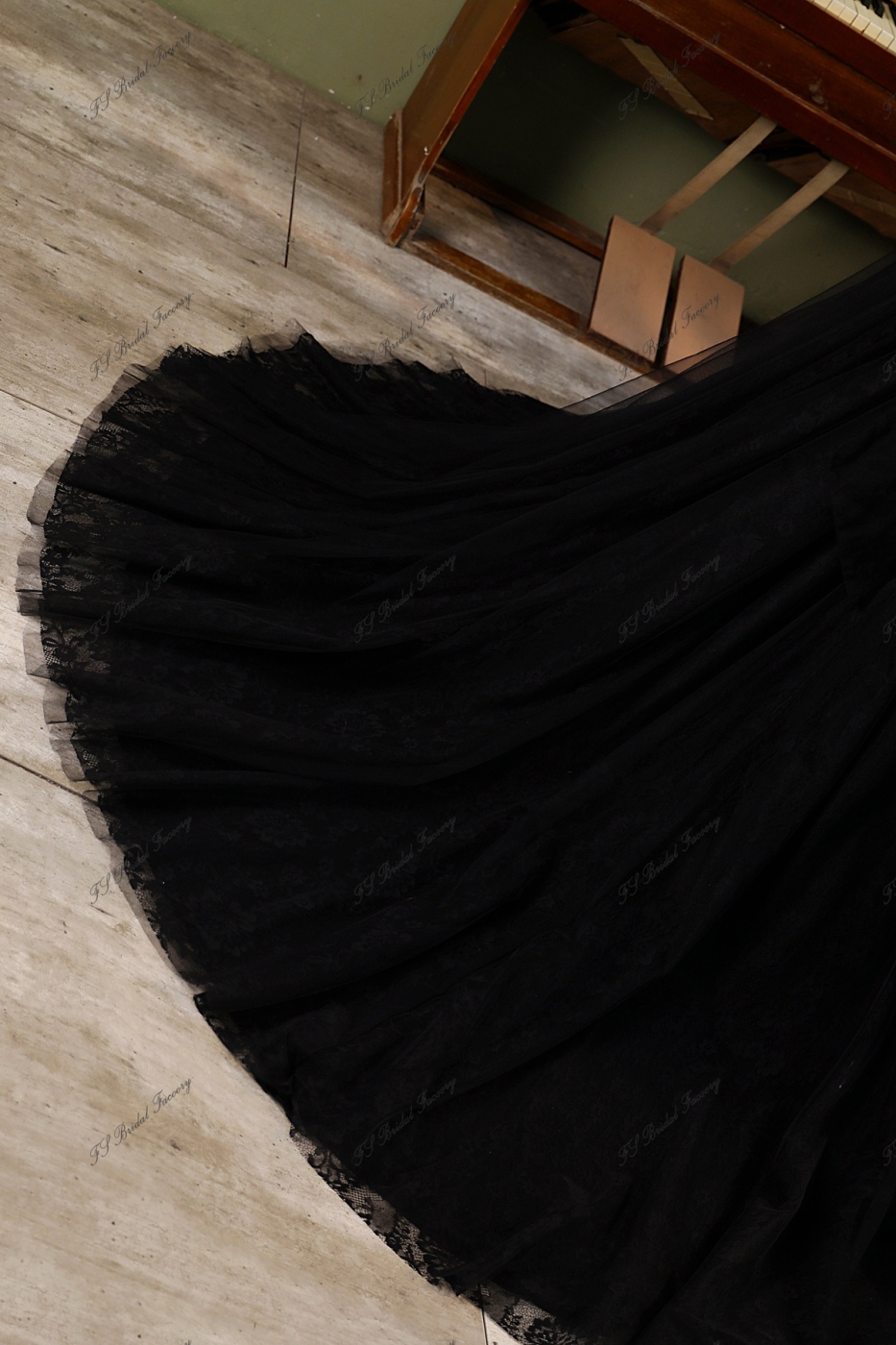 Detached Straps Beading Tulle Ball Gown