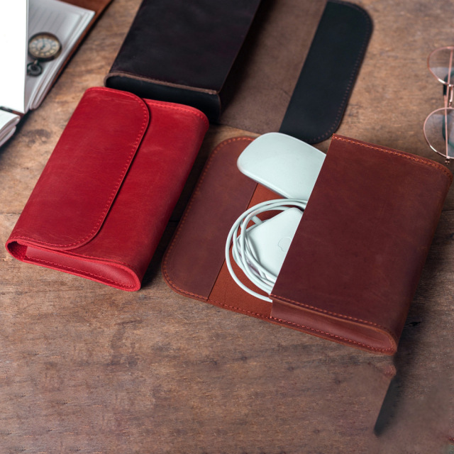 Waterproof leather mouse organizer