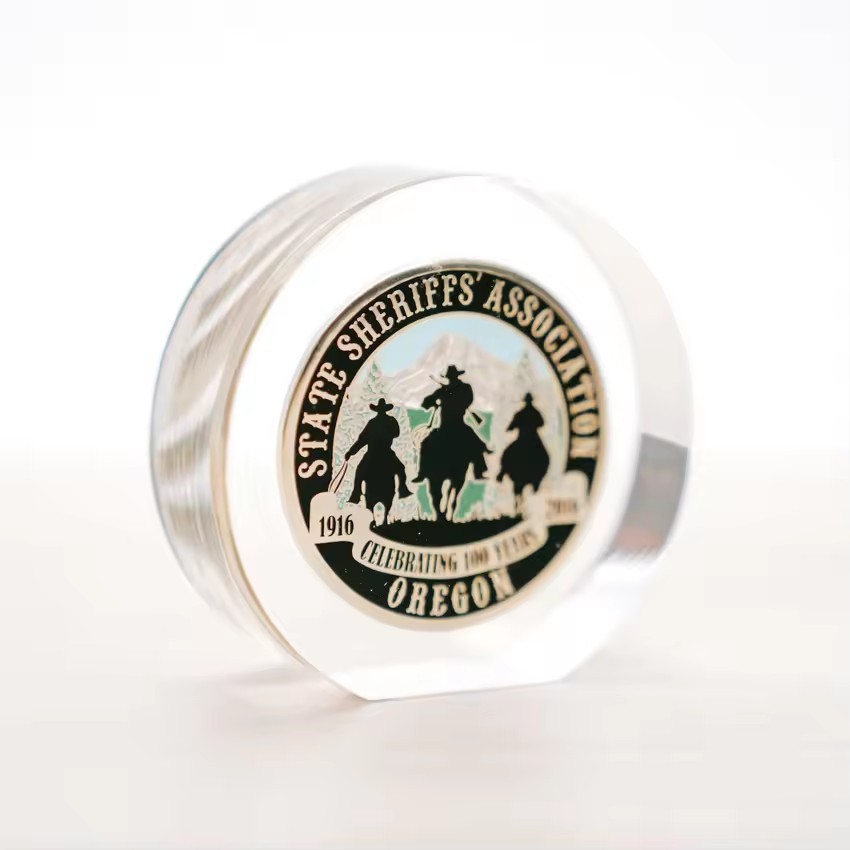custom made crystal glass Lucite challenge coin paperweight