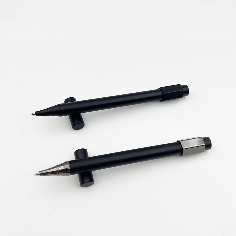 New Design Spinner Ballpoint Metal Pen 0.7 mm Writing Width Custom Logo Fidget Pen with Rotating Cap to Relieve Stress